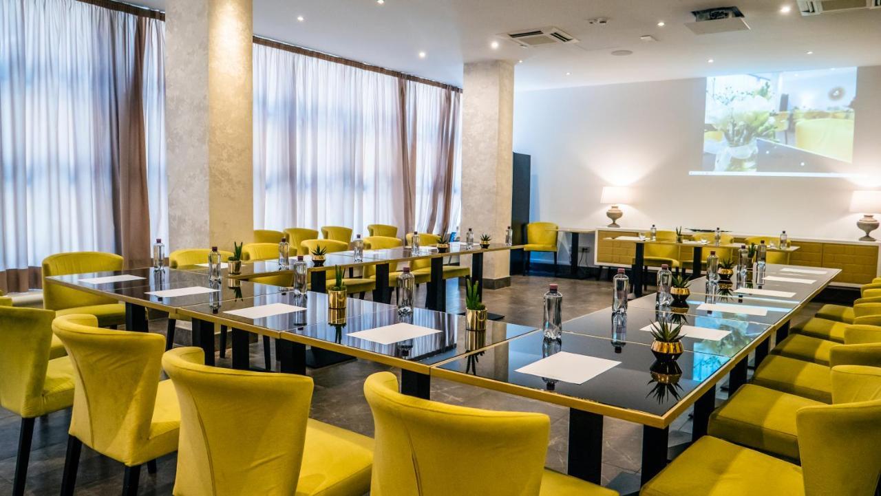 Hotel Up Wellness & Spa Foggia Kültér fotó